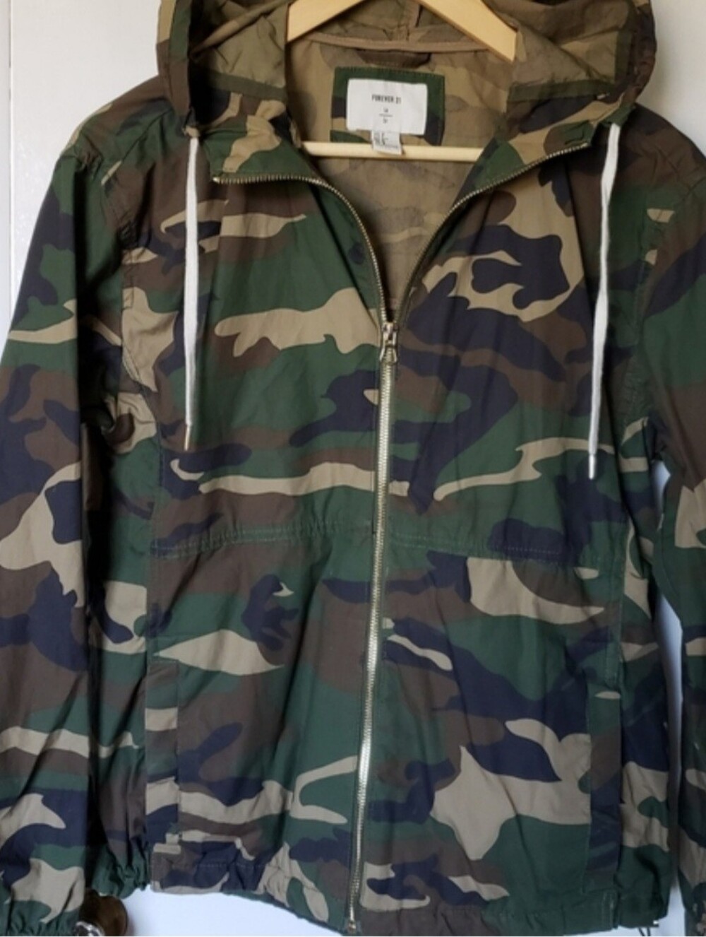 Forever 21 Camo Windbreaker Hooded Jacket